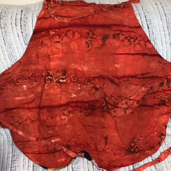 All I Want For Christmas Hulk by Alexander Henry Black Apron reversible - Picture 5 of 5